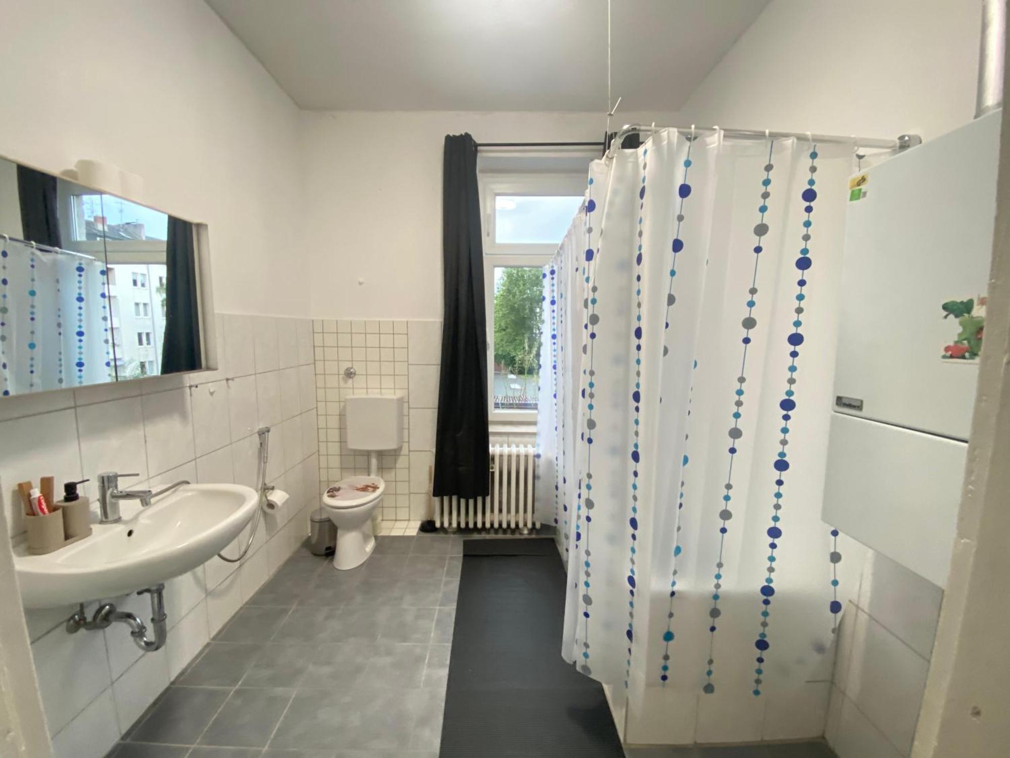 Gemuetliche, Helle, Ruhige Im Zentrum Von Apartment Dusseldorf