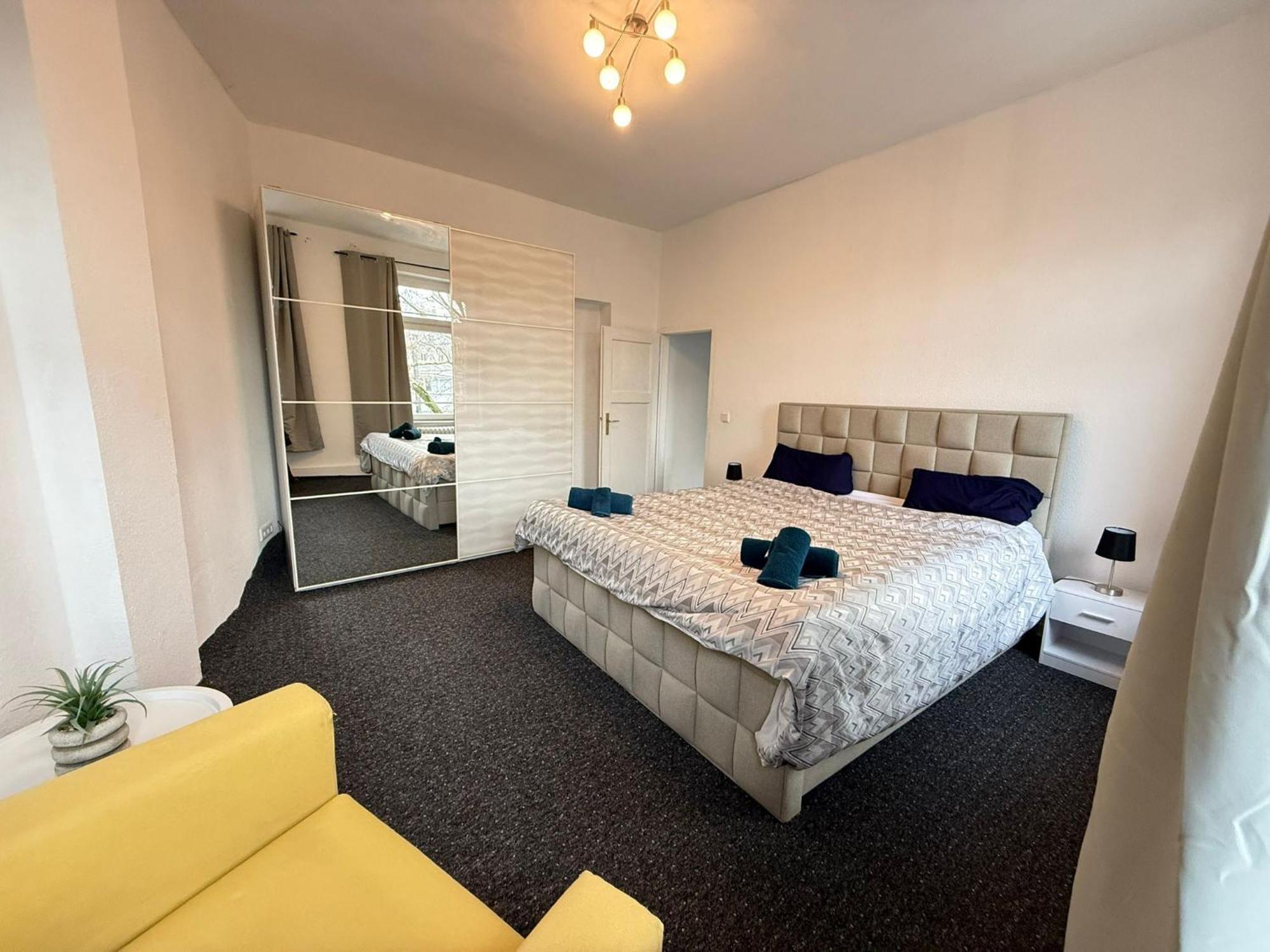 Gemuetliche, Helle, Ruhige Im Zentrum Von Apartment Dusseldorf